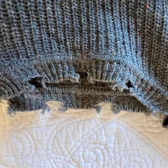 Distressed Sweater - Picture 7 of 11